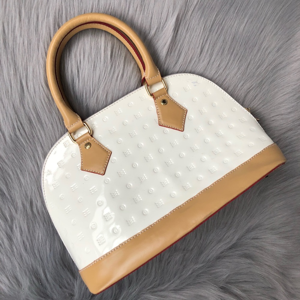 Moving soon need gone! Arcadia italian small top handles ivory bag